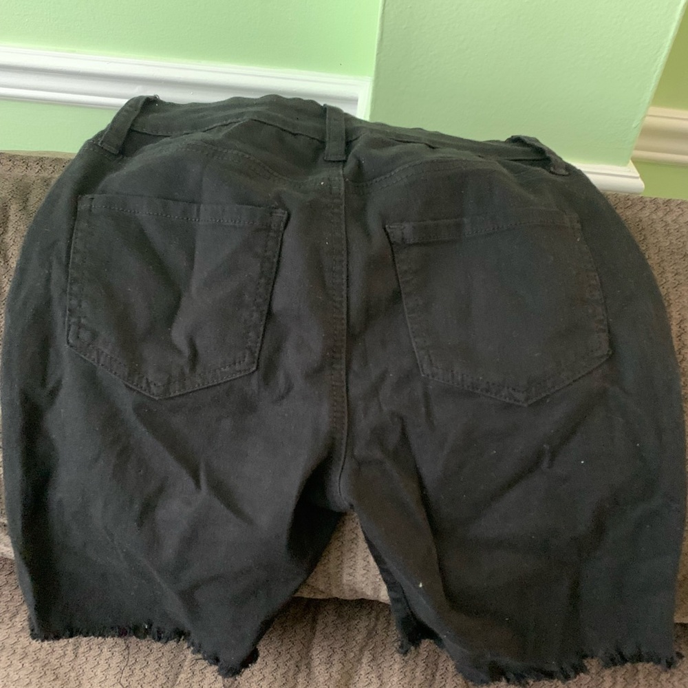 Black fashion nova shorts Size S(26)